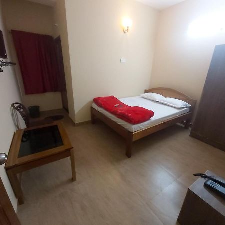 Baba Guest House Shillong Exteriör bild