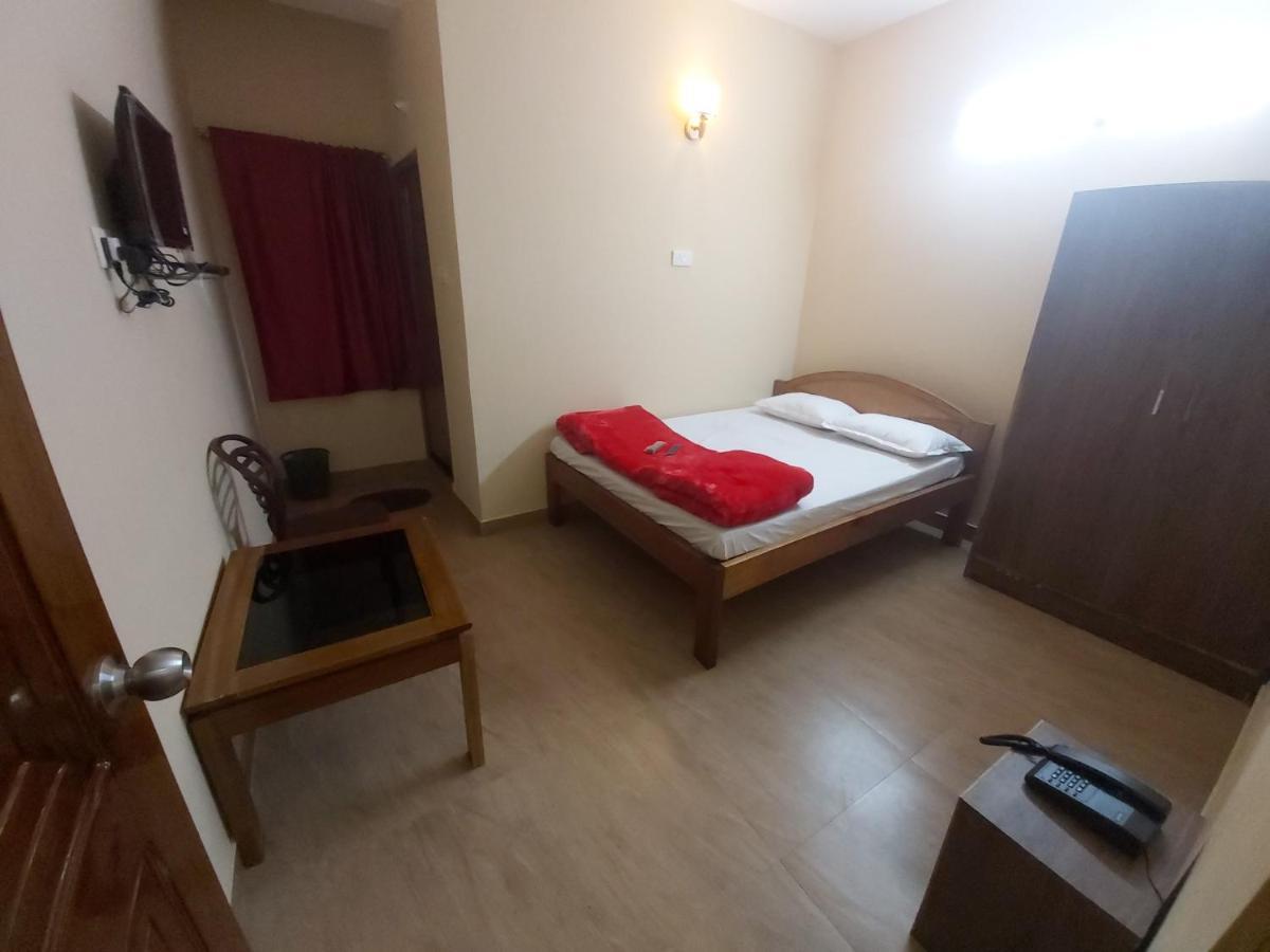 Baba Guest House Shillong Exteriör bild